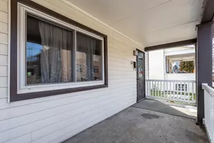 826 4th Ave, Beaver Falls, PA 15010 - Photo 2
