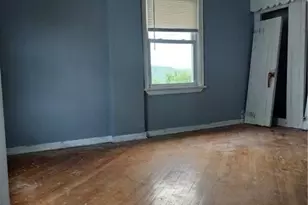 932 Vankirk St, Clairton, PA 15025 - Photo 4