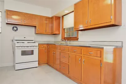 4204 Vistaview St, West Mifflin, PA 15122 - Photo 10