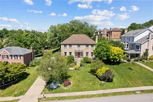 137 Field Club Dr, Robinson Twp, PA 15136 - Photo 2