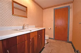 202 Beall Dr, Pittsburgh, PA 15236 - Photo 32