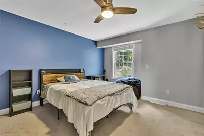 166 Eric Dr, Brighton Township, PA 15009 - Photo 18