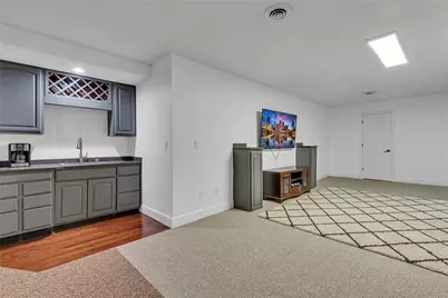 166 Eric Dr, Brighton Township, PA 15009 - Photo 24