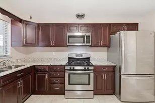 2623 Woodstock Pl, Pittsburgh, PA 15218 - Photo 18