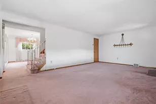 2623 Woodstock Pl, Pittsburgh, PA 15218 - Photo 10