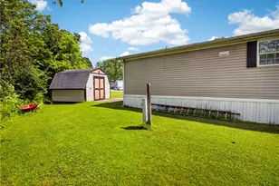 424 Castle Rd, Chartiers, PA 15301 - Photo 4