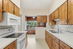 6358 Morrowfield Ave, Pittsburgh, PA 15217 - Photo 14