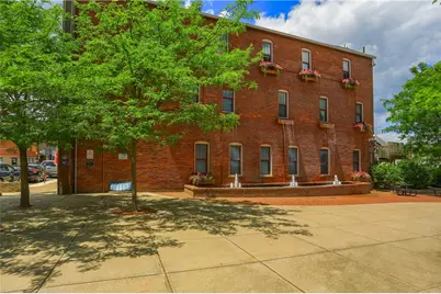 528 Lawrence Ave, Ellwood City, PA 16117 - Photo 6