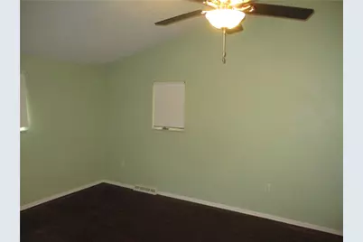 106 Larchwood Dr, Wilkins Township, PA 15145 - Photo 8