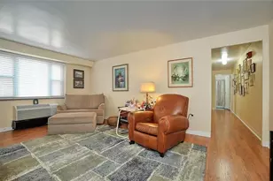 4625 Fifth Ave, Pittsburgh, PA 15213 - Photo 6