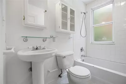 4 Clarendon Pl, Friendship Park, PA 15206 - Photo 22