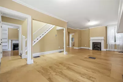4 Clarendon Pl, Friendship Park, PA 15206 - Photo 16
