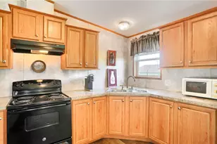 183 Maplehurst Dr, Raccoon Township, PA 15001 - Photo 6