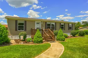 183 Maplehurst Dr, Raccoon Township, PA 15001 - Photo 1