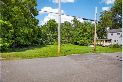826 Wall St, McDonald, PA 15057 - Photo 14