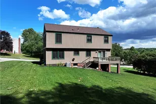 103 Cranston Dr, Moon/Crescent Twp, PA 15108 - Photo 2