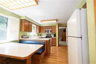 103 Cranston Dr, Moon/Crescent Twp, PA 15108 - Photo 8