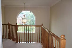 165 Hunter's Run Dr, Moon/Crescent Twp, PA 15108 - Photo 14