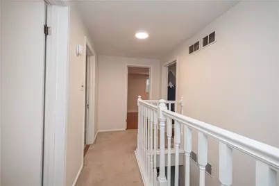 22 Herbst Rd, Kennedy Township, PA 15108 - Photo 16