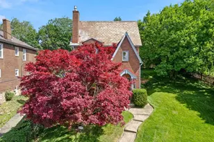 6515 Landview Rd, Pittsburgh, PA 15217 - Photo 2