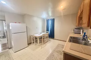 800 Ellsworth Ave, Jeannette, PA 15644 - Photo 16