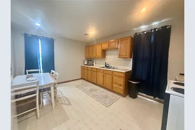 800 Ellsworth Ave, Jeannette, PA 15644 - Photo 18