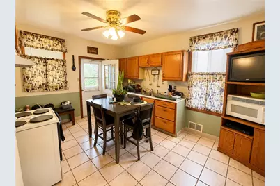 800 Ellsworth Ave, Jeannette, PA 15644 - Photo 34