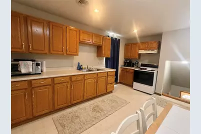 800 Ellsworth Ave, Jeannette, PA 15644 - Photo 22