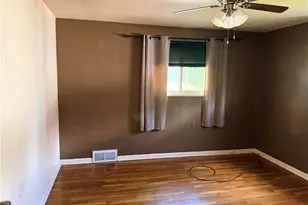 1677 Dunluce Dr, Pittsburgh, PA 15037 - Photo 24