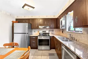 404 Highland Dr, Elizabeth Twp/Boro, PA 15037 - Photo 26