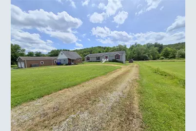 110 Meadow Street, Buffalo Township, PA 16055 - Photo 4