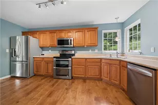801 Norwegian Spruce Dr, Adams Township, PA 16046 - Photo 10