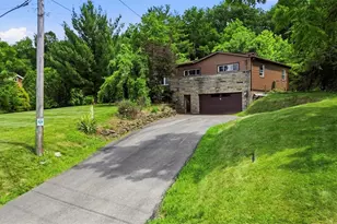 452 E McMurray Ct, Peters Township, PA 15317 - Photo 1