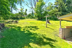 10 Elizabeth St, Canton Township, PA 15301 - Photo 2