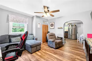 10 Elizabeth St, Canton Township, PA 15301 - Photo 4