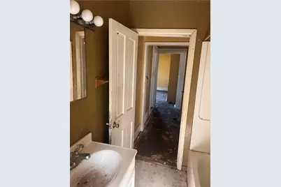 702 Vine, West Newton, PA 15089 - Photo 24