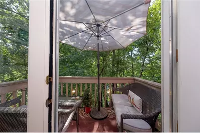 9 Graham Pl, Pittsburgh, PA 15232 - Photo 10