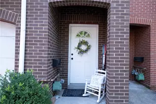 9 Graham Pl, Pittsburgh, PA 15232 - Photo 6