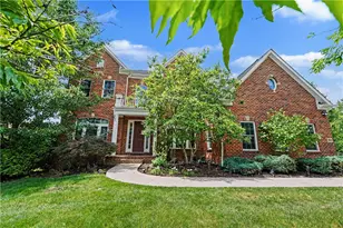 303 Connemara Ct, Pine Township, PA 16046 - Photo 1