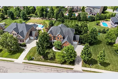 303 Connemara Ct, Pine Township, PA 16046 - Photo 38