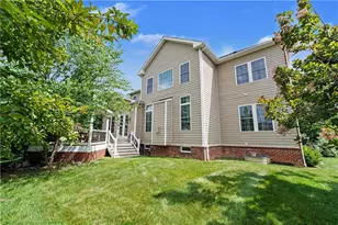 303 Connemara Ct, Pine Township, PA 16046 - Photo 36