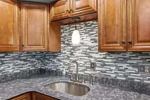 18 Kohleen Dr, Robinson Twp, PA 15136 - Photo 12