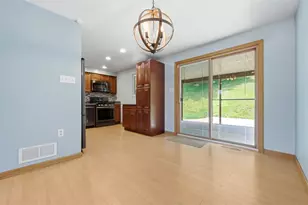 18 Kohleen Dr, Robinson Twp, PA 15136 - Photo 14