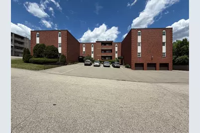 105 Woodstone Ln #61, New Kensington, PA 15068 - Photo 2