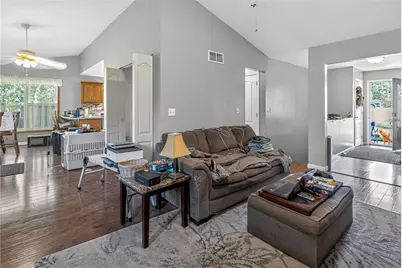 110 Chrie Ln, Clay Township, PA 16001 - Photo 6