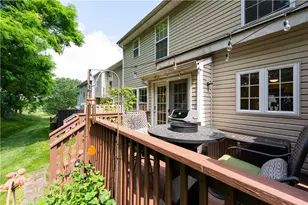 612 Village Green E Blvd, Adams Township, PA 16046 - Photo 18