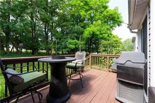 612 Village Green E Blvd, Adams Township, PA 16046 - Photo 16