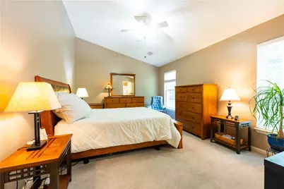 612 Village Green E Blvd, Adams Township, PA 16046 - Photo 20
