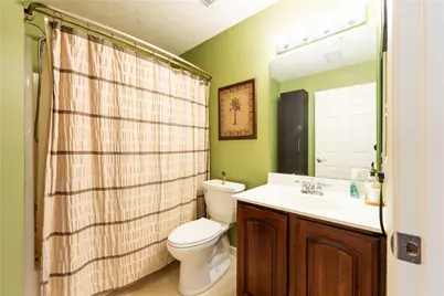 612 Village Green E Blvd, Adams Township, PA 16046 - Photo 24