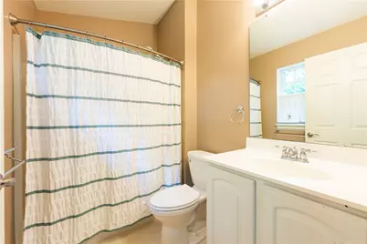 612 Village Green E Blvd, Adams Township, PA 16046 - Photo 22